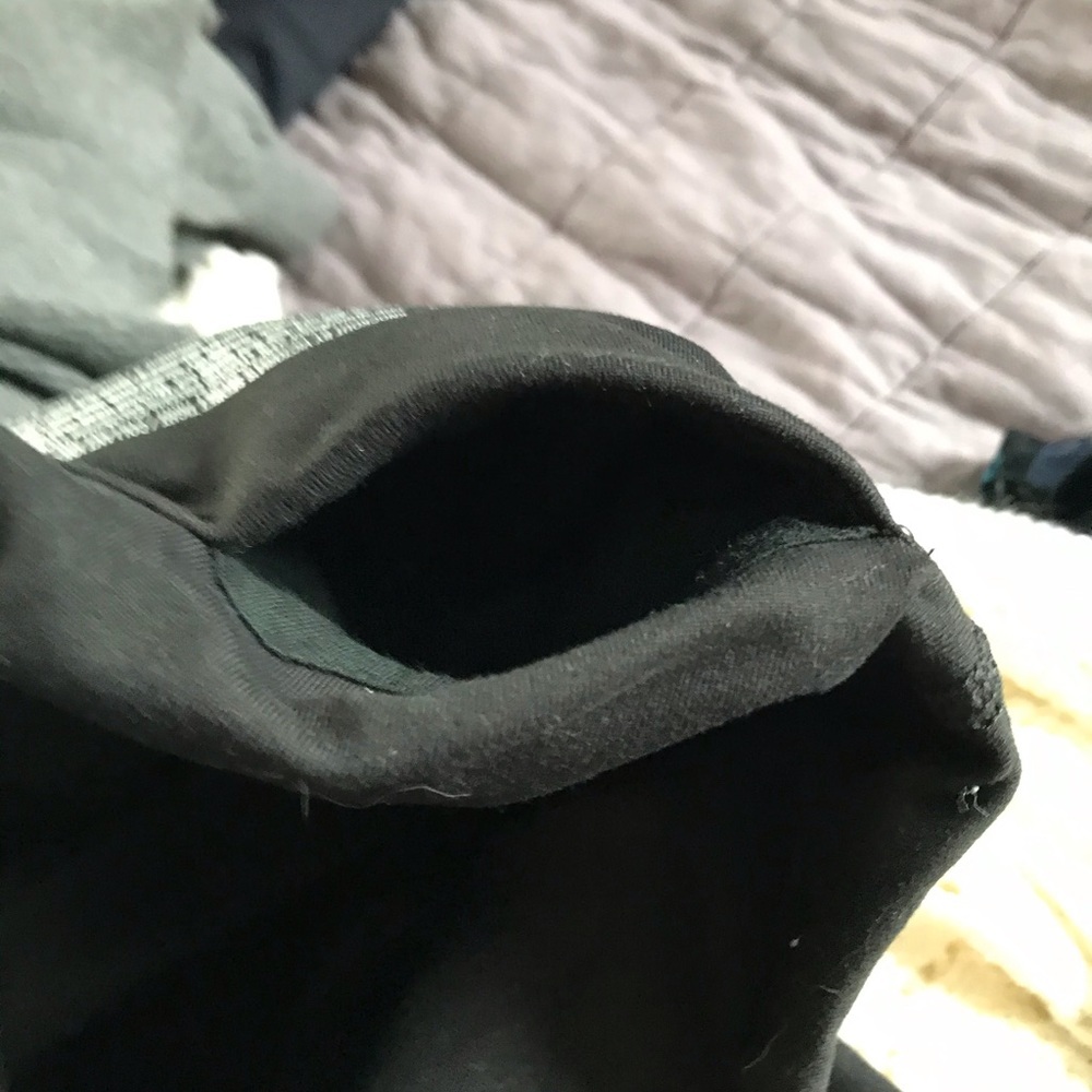 Victoria Secret yoga pants - Picture 4 of 5